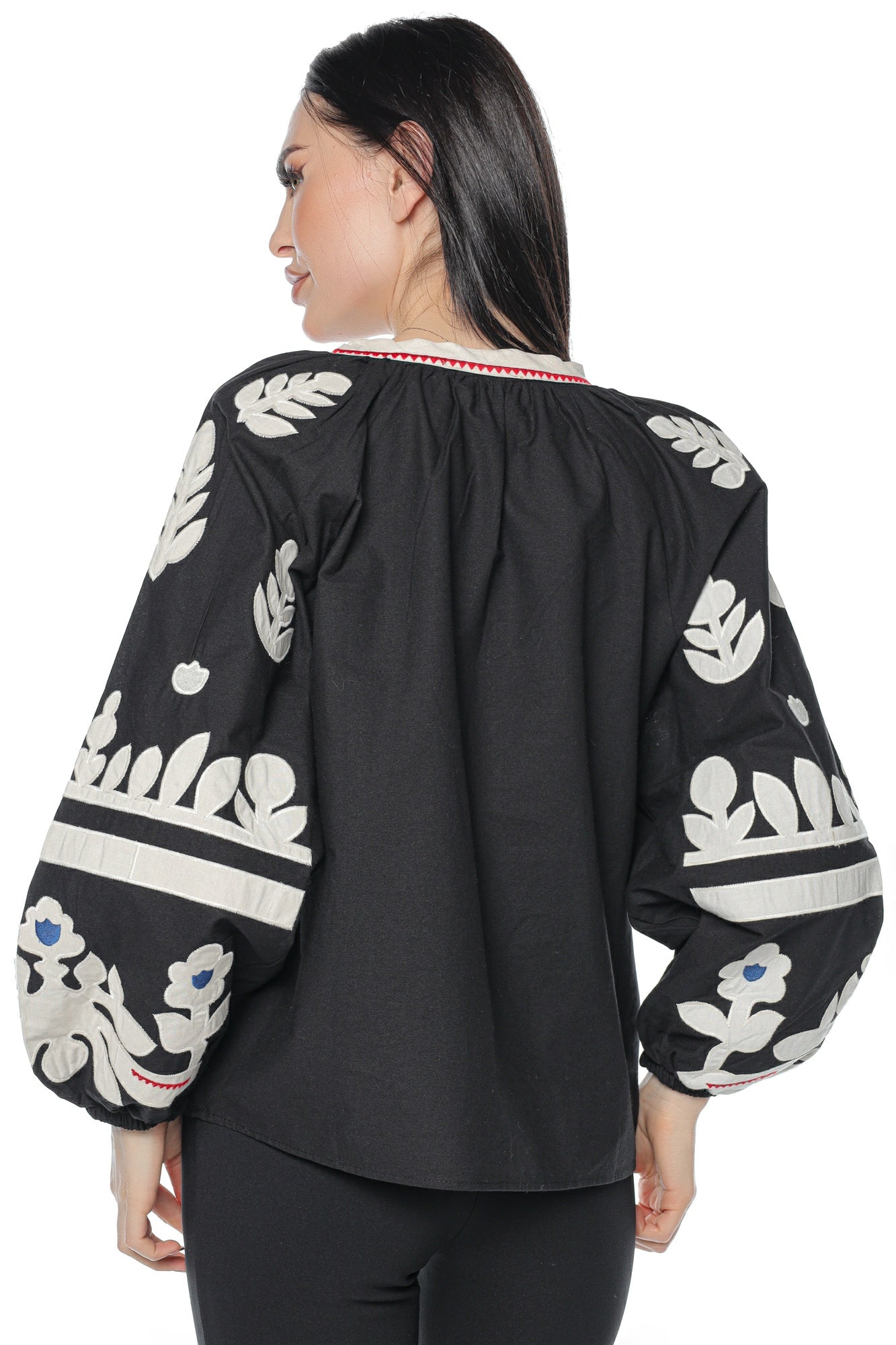 Bluza dama tip ie frunze aplicate brodate