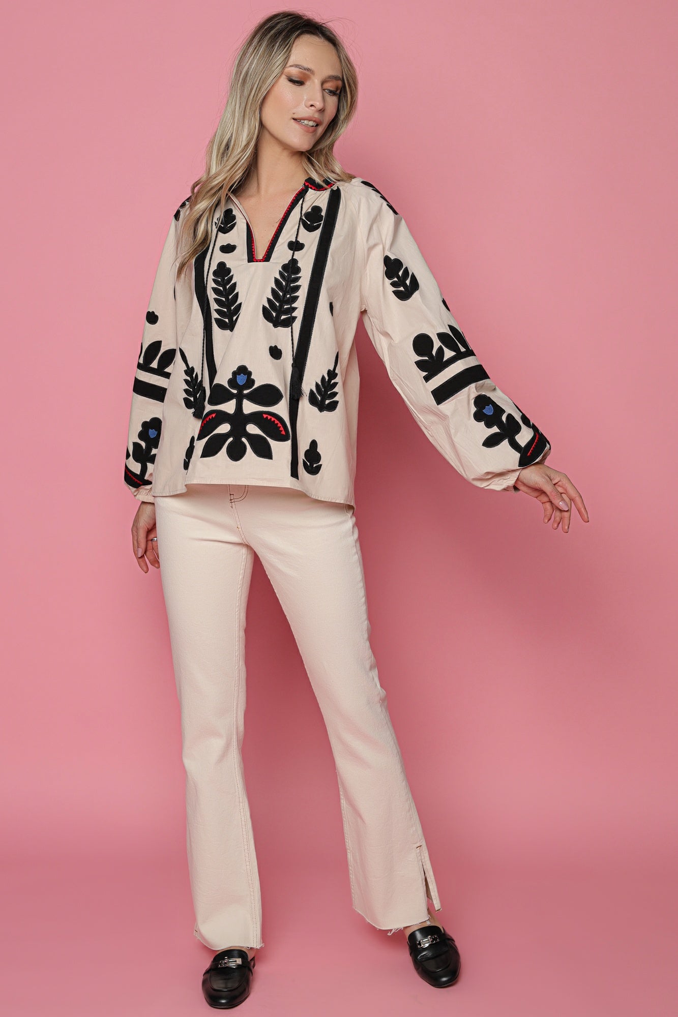 Bluza dama tip ie frunze aplicate brodate