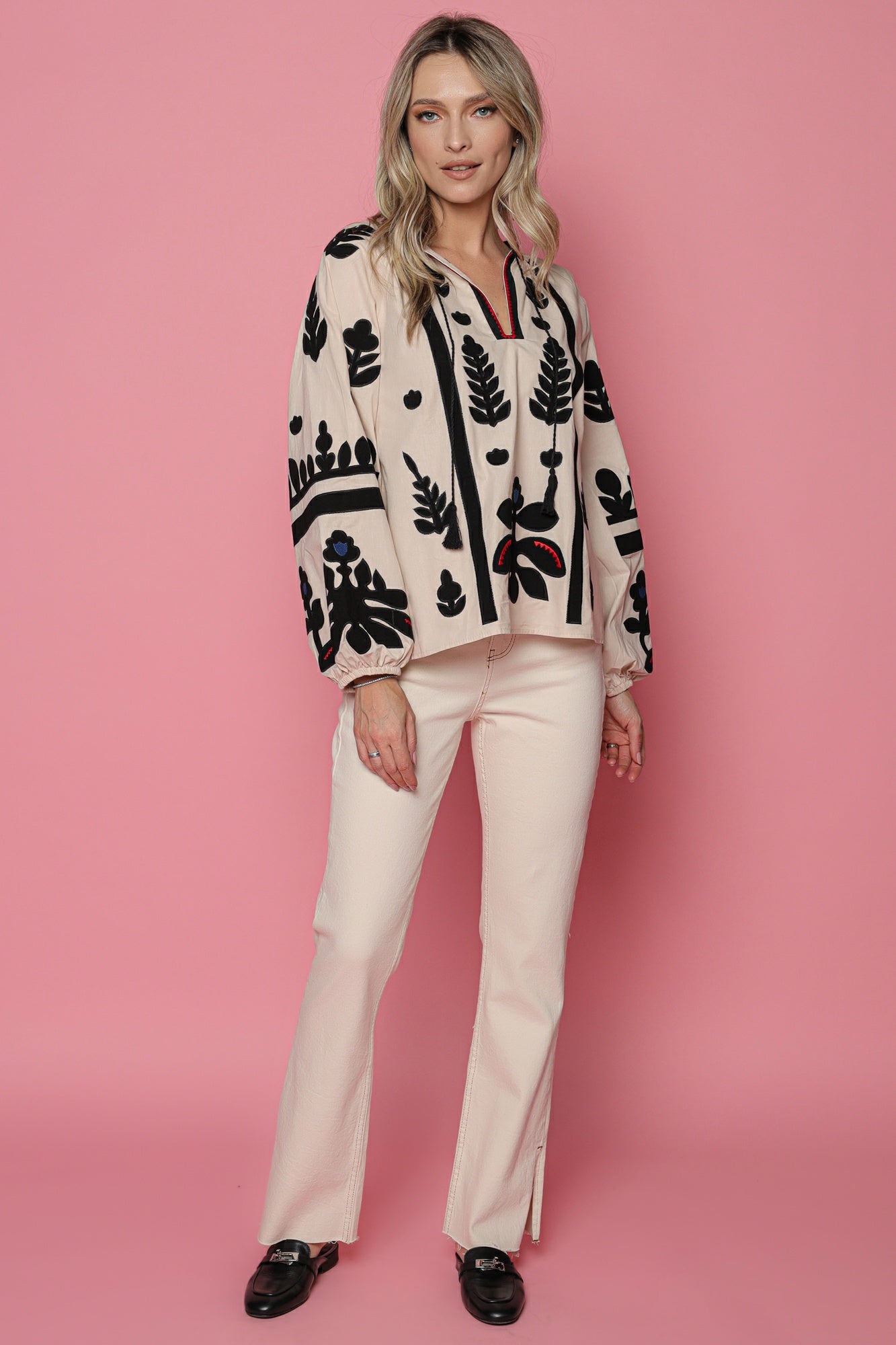 Bluza dama tip ie frunze aplicate brodate