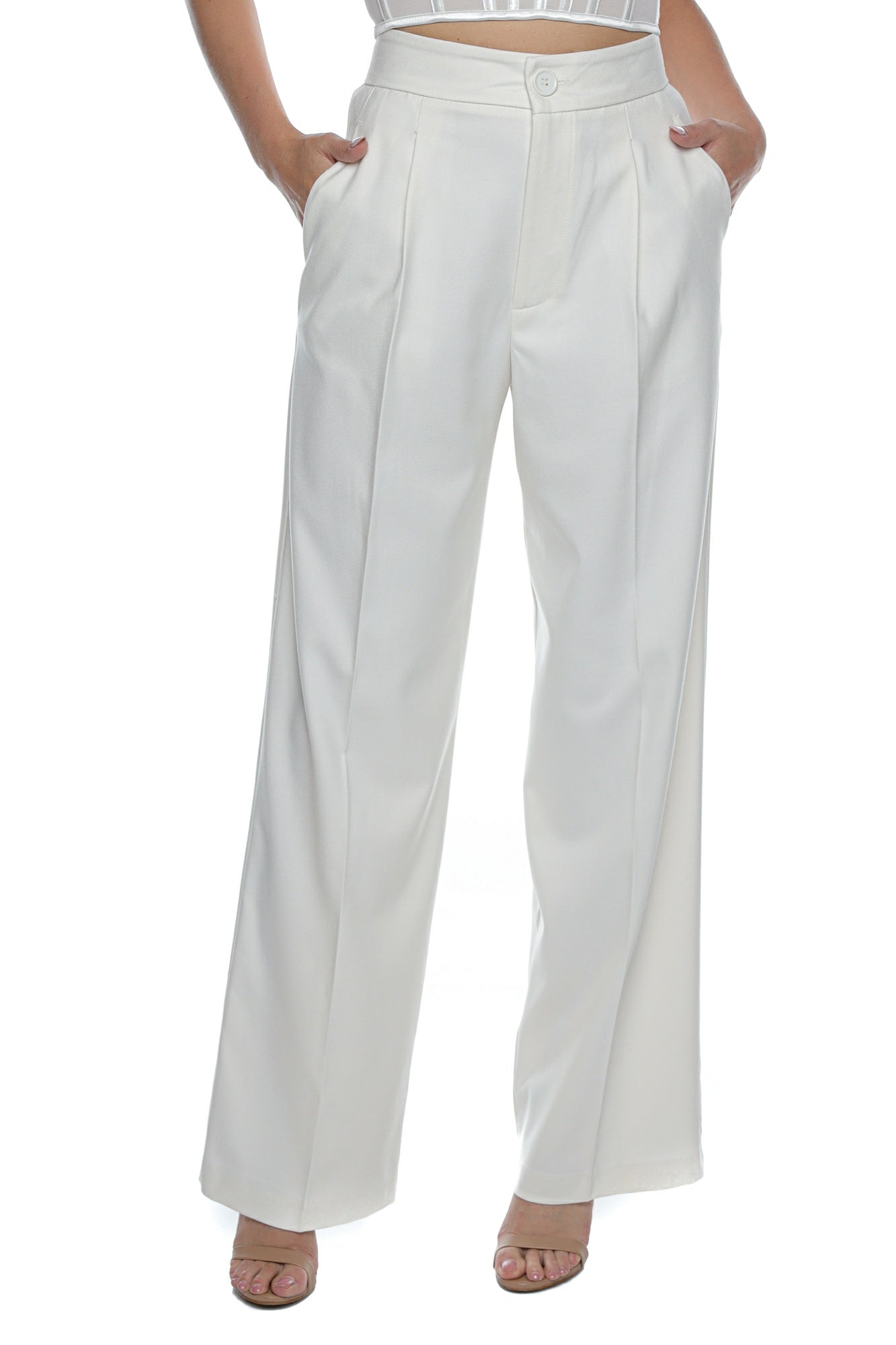 Pantaloni albi eleganți cu croială largă