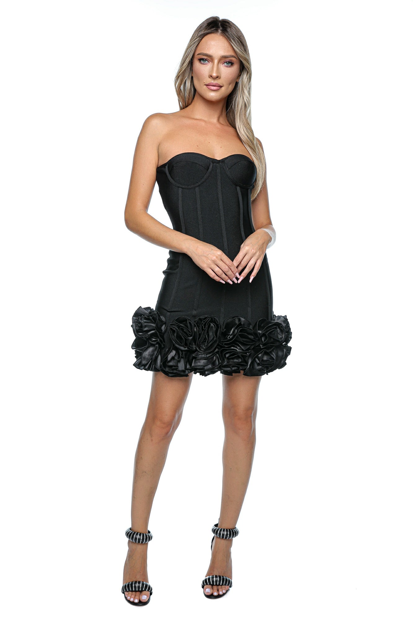Rochie scurtă bandage tip corset cu volane satin