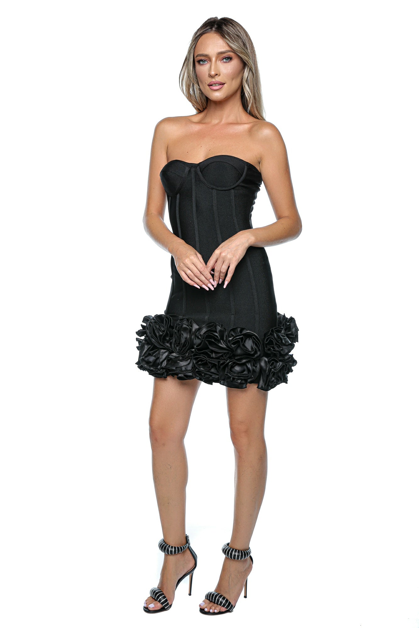 Rochie scurtă bandage tip corset cu volane satin
