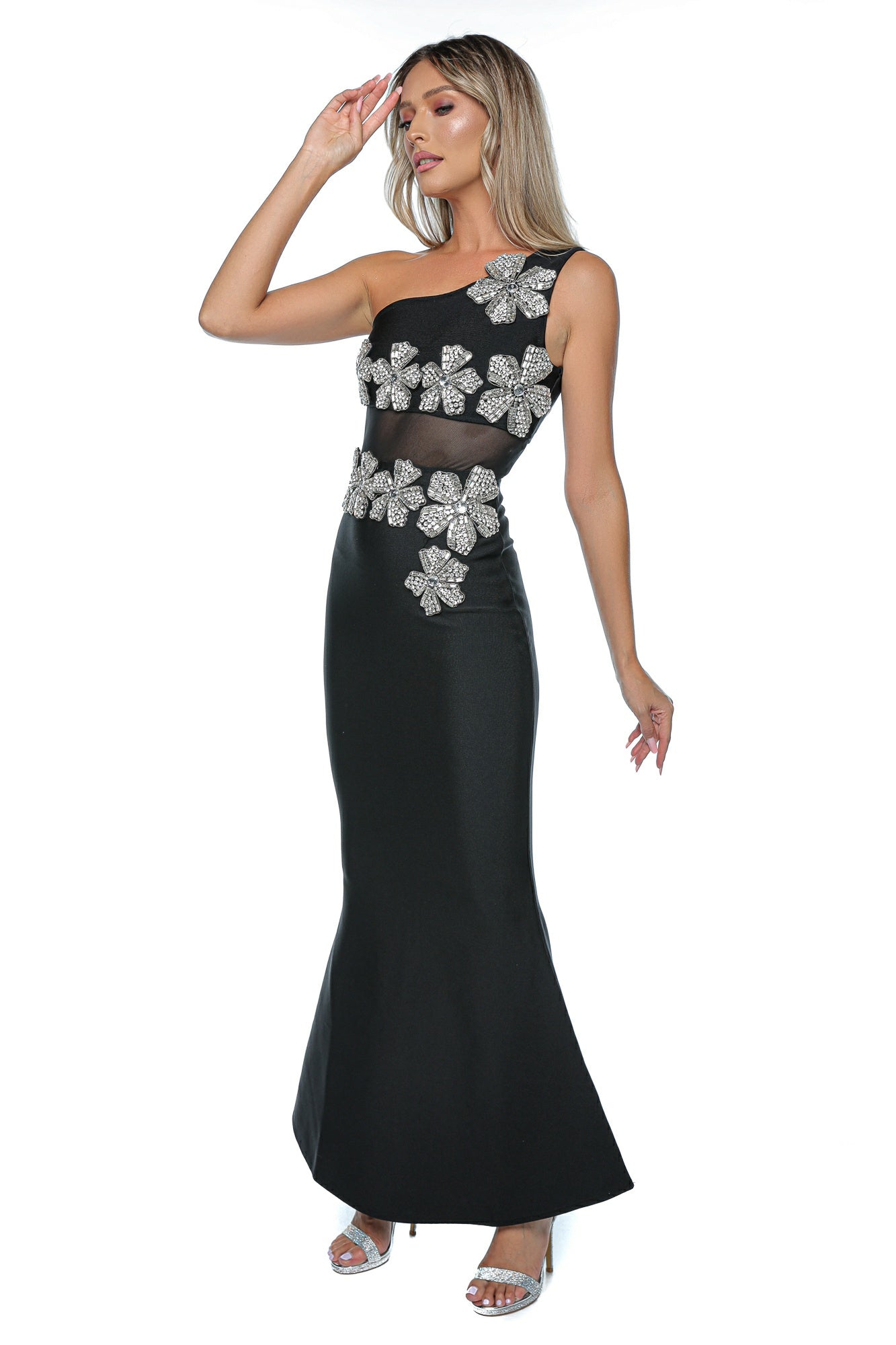Rochie lungă de seară neagră tip sirena cu un umăr și aplicații florale strălucitoare