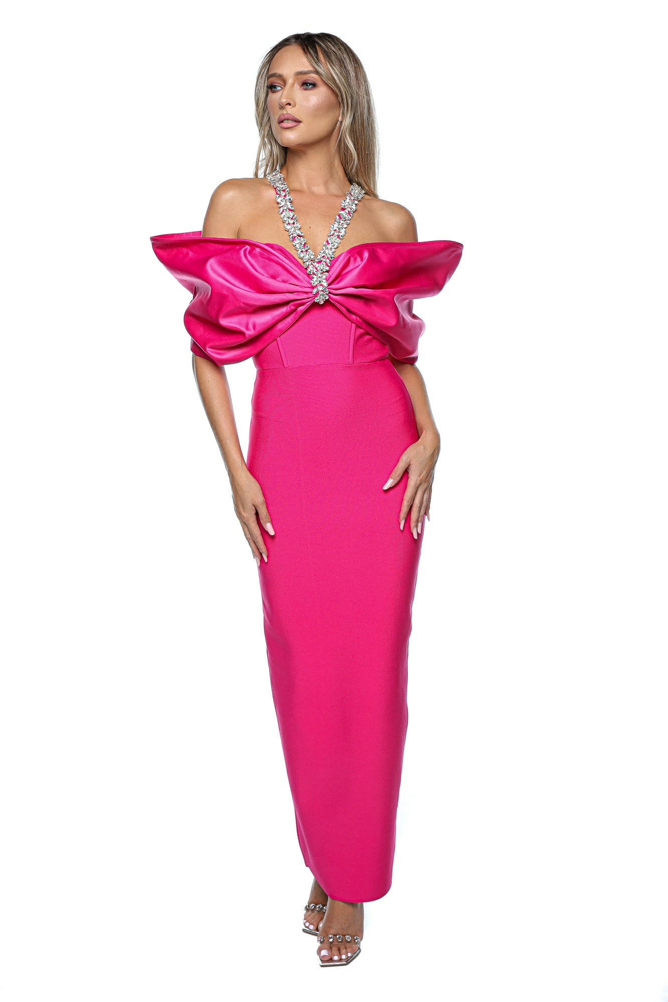 Rochie lungă elegantă cu bust decorat și detaliu statement