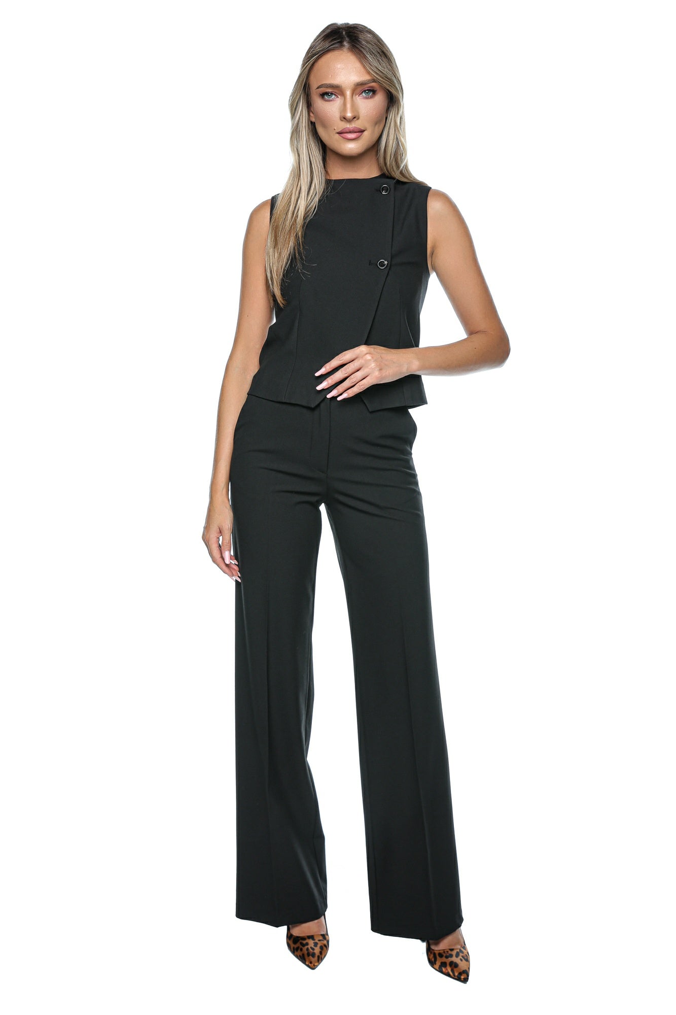 Compleu elegant cu vesta fara maneci si pantaloni largi