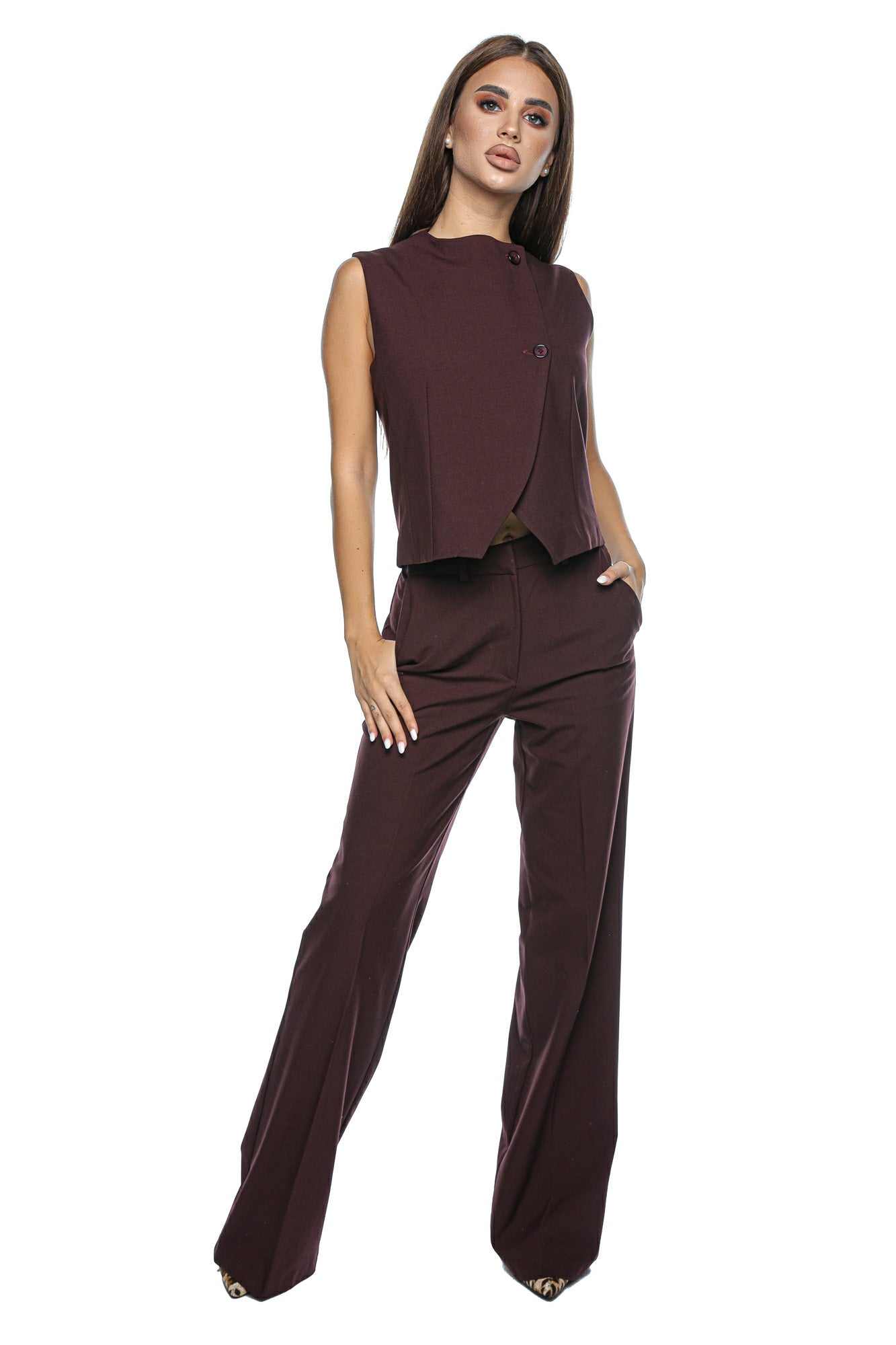 Compleu elegant cu vesta fara maneci si pantaloni largi