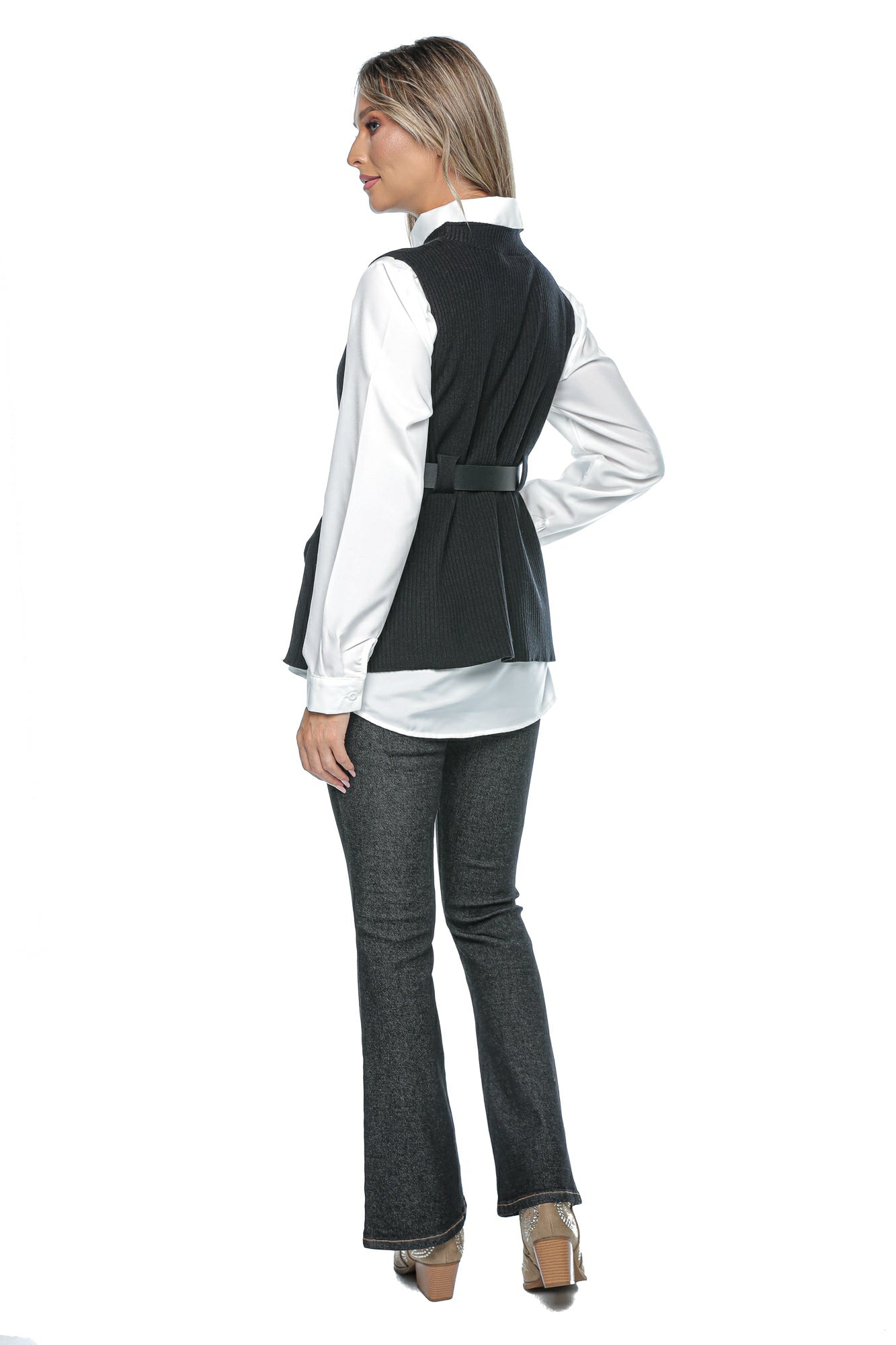 Set camasa eleganta cu vesta tricotata si curea
