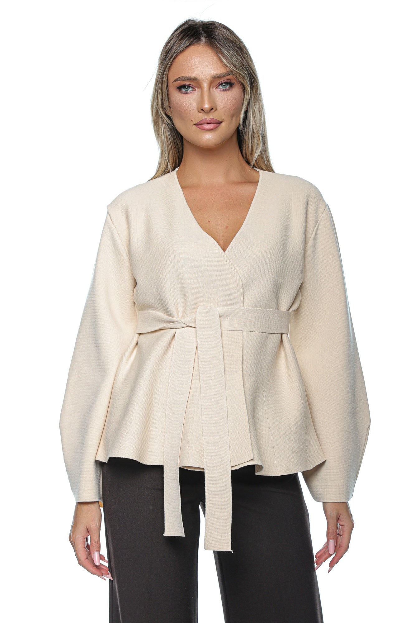 Jacheta dama tricot petrecuta cordon