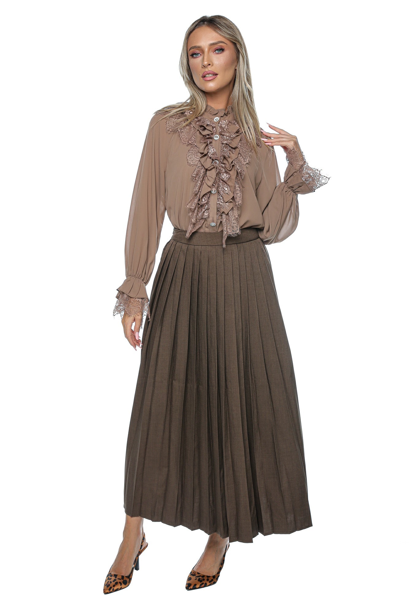 Camasa eleganta volane si dantela