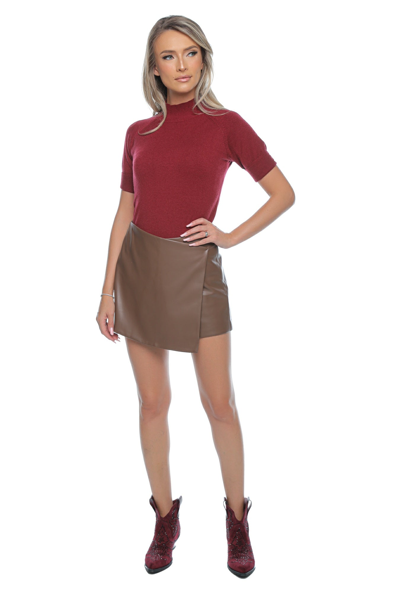 Fusta Pantalon Mini din Imitatie de Piele in colt