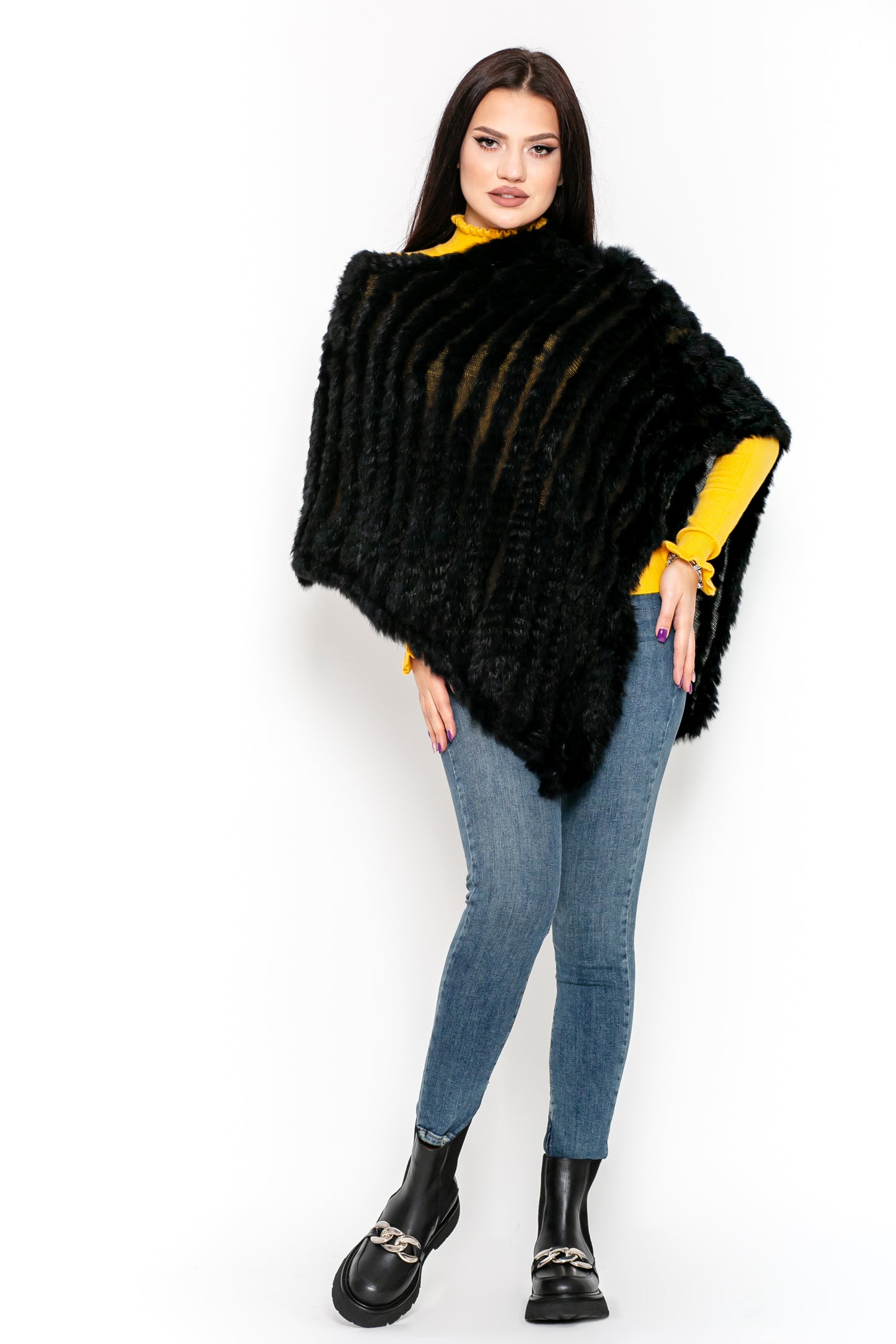 Poncho dama impletit iepure