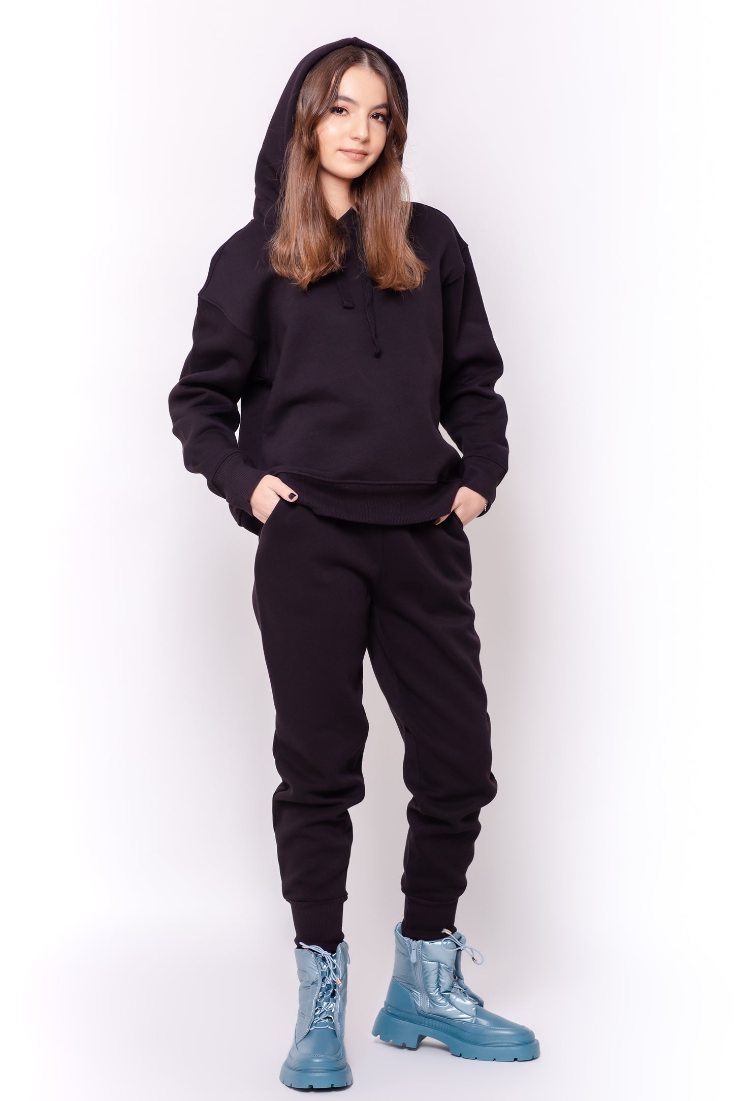 COMPLEU NEGRU JOGGER CU GLUGA