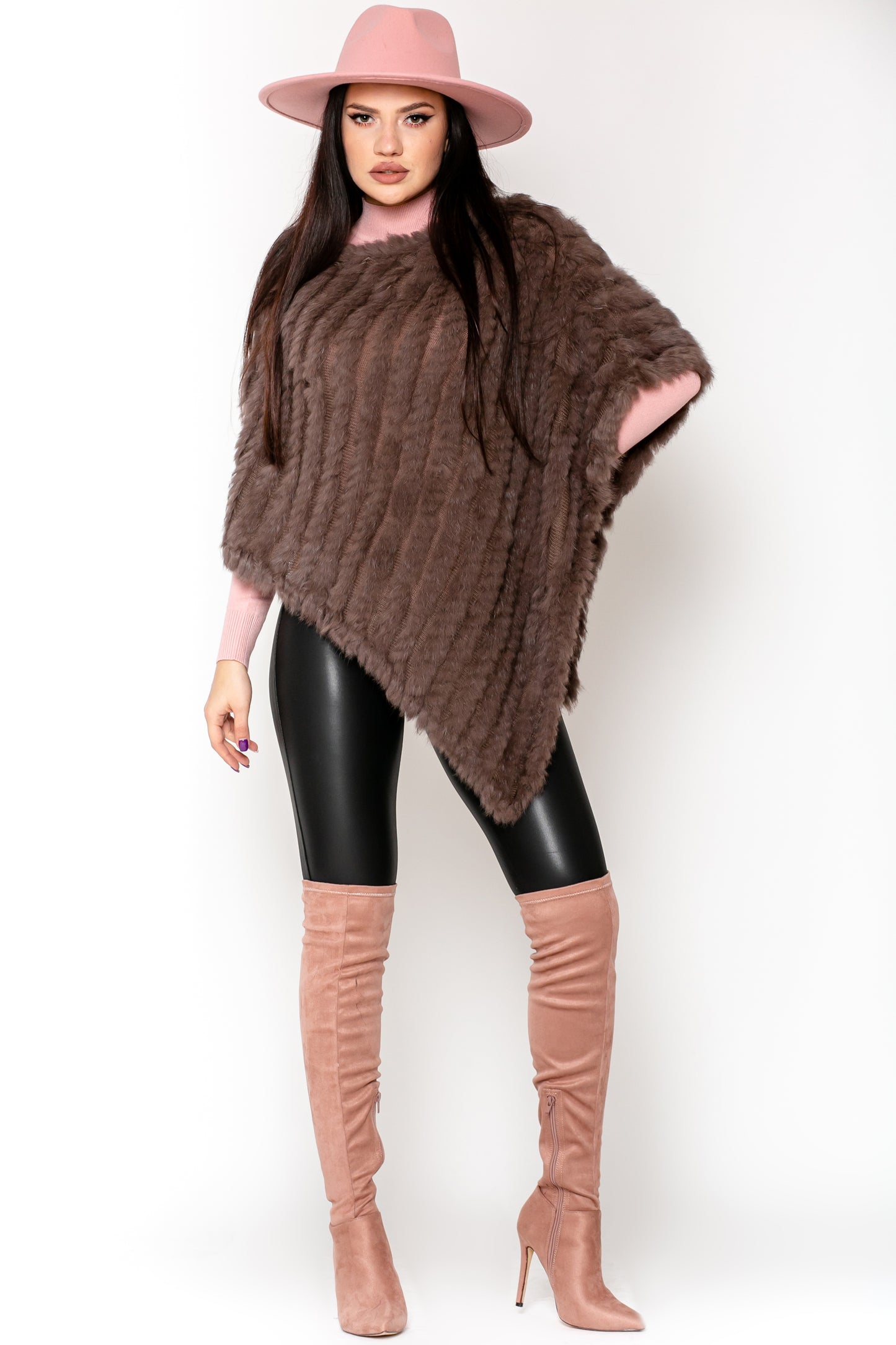 Poncho dama impletit iepure