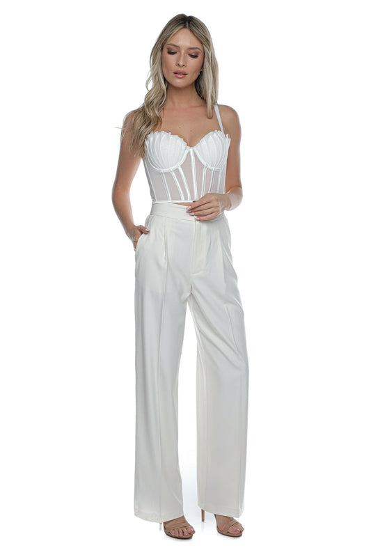 Pantaloni albi eleganți cu croială largă