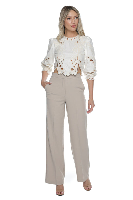 Pantaloni bej eleganți cu croială dreaptă design office chic