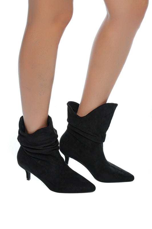 Botine damă cu toc subțire și design creponat
