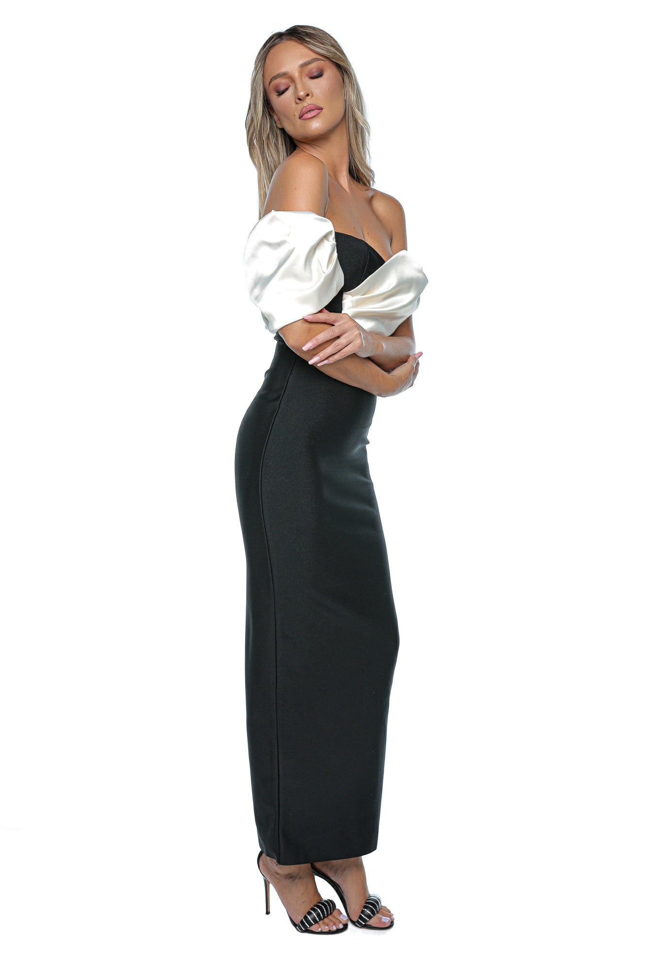 Rochie elegantă cu detaliu  voluminos din satin ivoire